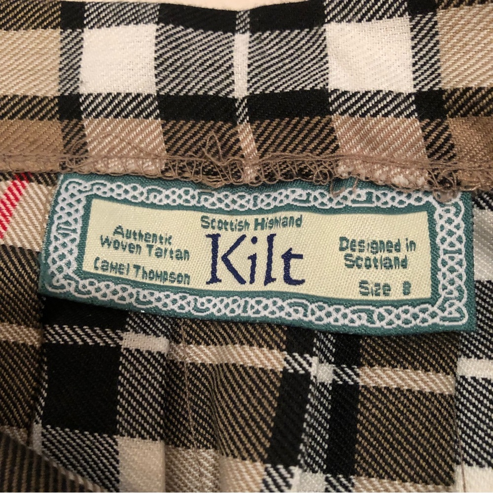 Authentic Scottish Kilt - Picture 9 of 10